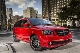 Illustration for article titled Minivans for sale in Canada, ranked.